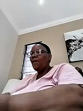 Snapshot of SEXYBOOBSNASS chatting on September 28, 2025, 8:52 am SEXYBOOBSNASS online show from September 28, 2025, 8:52 am