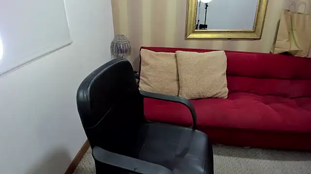 NicolettColin online show from December 19, 2025, 7:32 pm