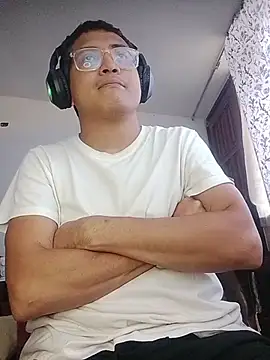 Mghty-cockl88 online show from February 20, 2026, 4:40 pm