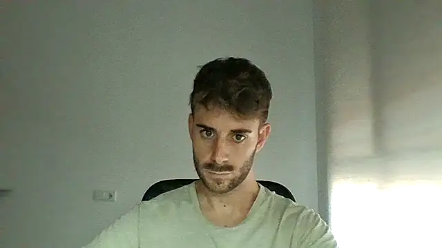 Snapshot of vargas90 chatting on October 13, 2025, 9:31 am vargas90 online show from October 13, 2025, 9:31 am