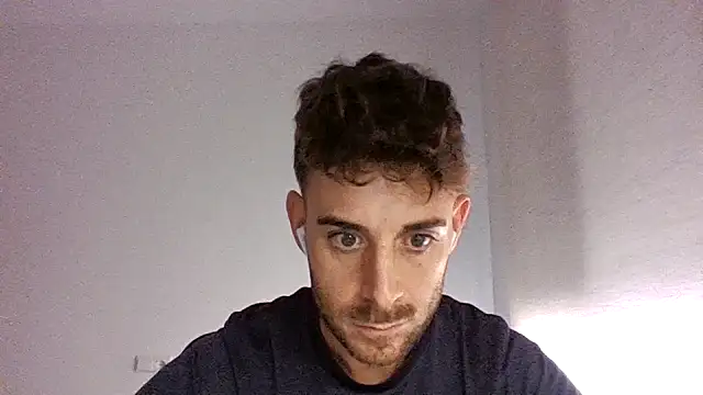 Snapshot of vargas90 chatting on October 24, 2025, 10:22 am vargas90 online show from October 24, 2025, 10:22 am