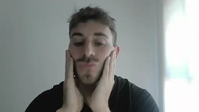 Snapshot of vargas90 chatting on April 15, 2026, 12:56 pm vargas90 online show from April 15, 2026, 12:56 pm
