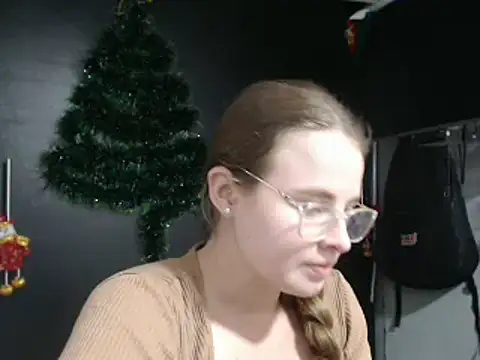 HellenMiyer1111 online show from December 9, 2024, 11:13 pm