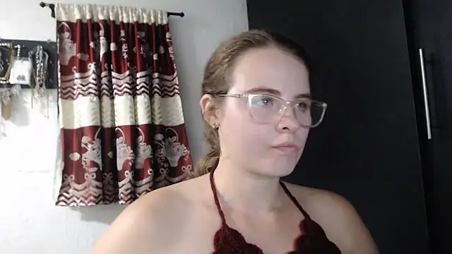 HellenMiyer1111 online show from October 30, 2025, 8:20 pm