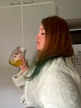 Demure Whore online show from October 6, 2025, 2:53 am