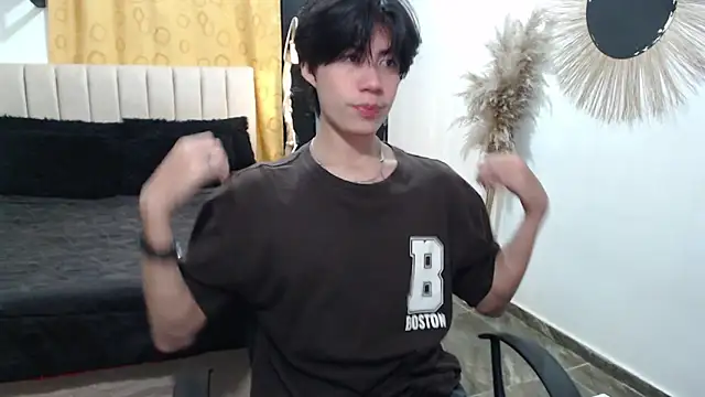 Elio-cam online show from February 3, 2026, 2:10 am