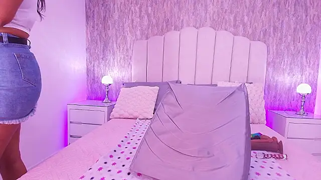 Snapshot of raven_lilith_ chatting on February 10, 2026, 3:10 am raven lilith online show from February 10, 2026, 3:10 am