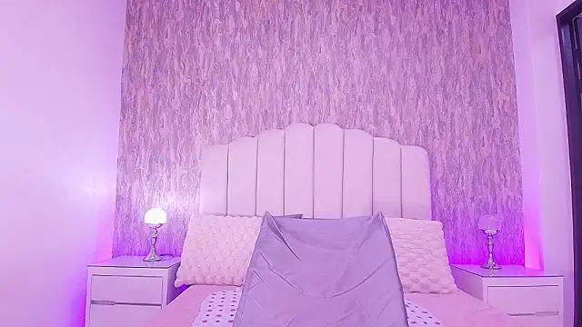 Snapshot of raven_lilith_ chatting on February 17, 2026, 3:14 am raven lilith online show from February 17, 2026, 3:14 am