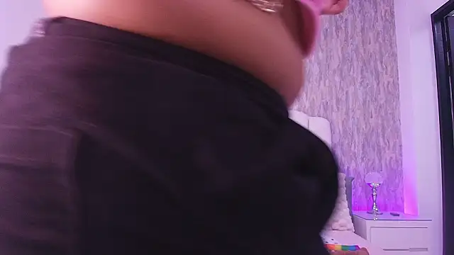 Snapshot of raven_lilith_ chatting on February 25, 2026, 3:05 am raven lilith online show from February 25, 2026, 3:05 am