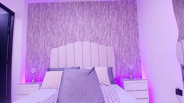 Snapshot of raven_lilith_ chatting on March 20, 2026, 3:22 am raven lilith online show from March 20, 2026, 3:22 am