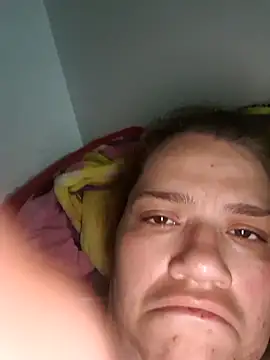 karlythothxh online show from November 8, 2025, 3:45 pm