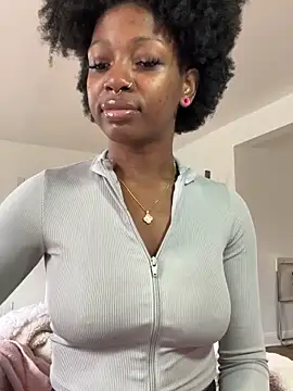 Snapshot of mochamimi chatting on October 11, 2025, 5:22 pm mochamimi online show from October 11, 2025, 5:22 pm