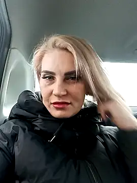 Snapshot of JennyOMay chatting on December 11, 2024, 4:07 am JennyOMay online show from December 11, 2024, 4:07 am