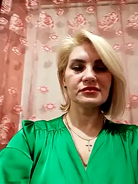 Snapshot of JennyOMay chatting on December 14, 2024, 12:12 pm JennyOMay online show from December 14, 2024, 12:12 pm