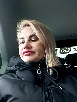 Snapshot of JennyOMay chatting on January 10, 2025, 4:22 am JennyOMay online show from January 10, 2025, 4:22 am