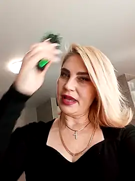 Snapshot of JennyOMay chatting on March 16, 2025, 7:26 am JennyOMay online show from March 16, 2025, 7:26 am