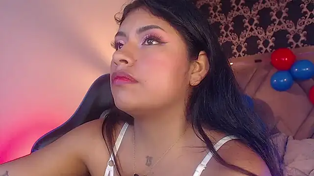 ChantalPetit online show from July 4, 2026, 2:12 pm