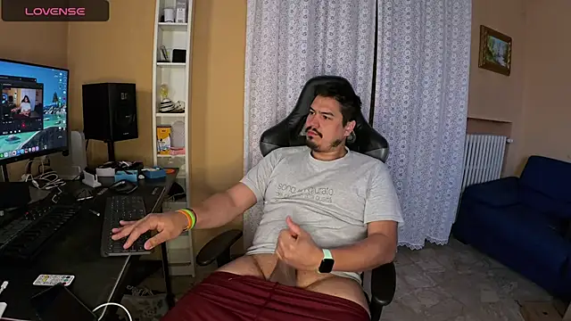 fernan redsxxx online show from May 4, 2026, 9:16 am