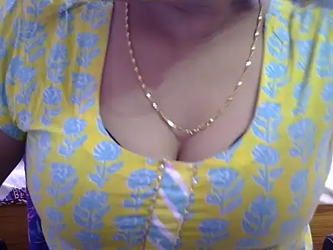 Your wild Dia online show from October 13, 2025, 5:18 am