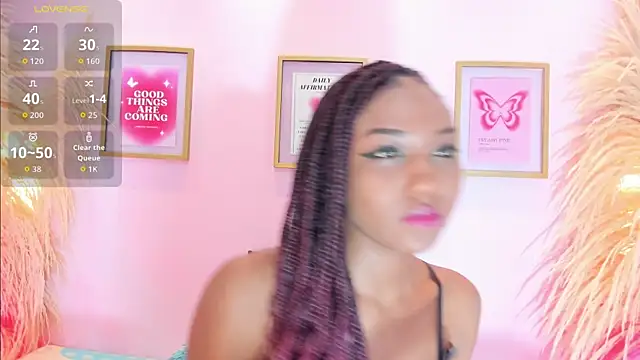 Snapshot of EmmySweett chatting on October 4, 2025, 8:07 pm EmmySweett online show from October 4, 2025, 8:07 pm