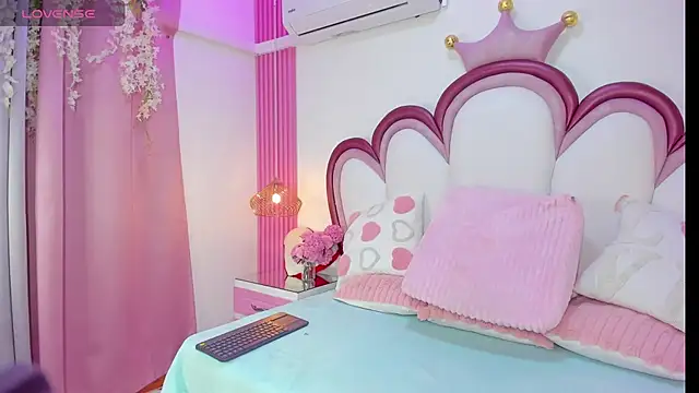 SammyGirlTS online show from June 16, 2026, 3:20 am