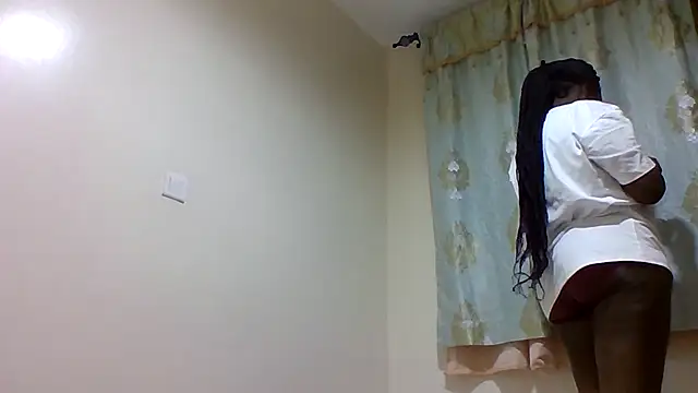 Snapshot of sweetelle09 chatting on June 20, 2026, 4:54 pm sweetelle09 online show from June 20, 2026, 4:54 pm