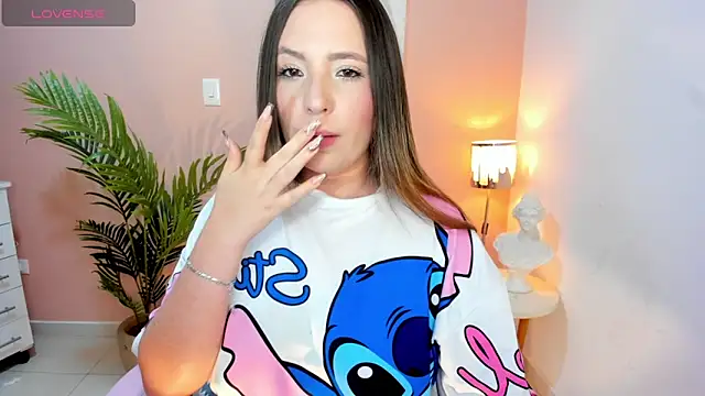 Snapshot of HannaMiller_1 chatting on April 26, 2026, 3:37 am HannaMiller 1 online show from April 26, 2026, 3:37 am