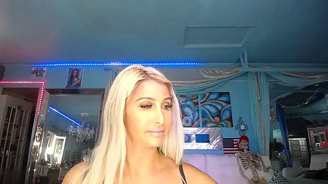 Snapshot of ADRIANNA_FOX chatting on January 26, 2025, 1:41 am ADRIANNA FOX online show from January 26, 2025, 1:41 am