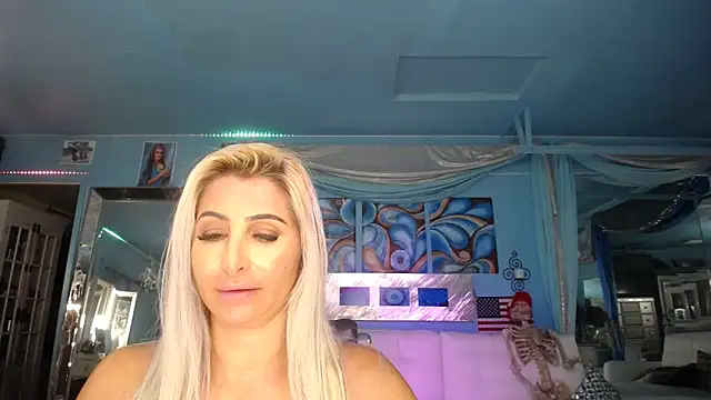 Snapshot of ADRIANNA_FOX chatting on January 31, 2025, 4:03 am ADRIANNA FOX online show from January 31, 2025, 4:03 am