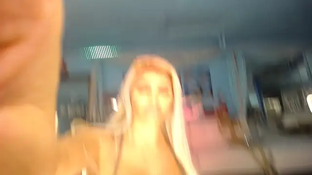 Snapshot of ADRIANNA_FOX chatting on February 3, 2025, 8:24 am ADRIANNA FOX online show from February 3, 2025, 8:24 am