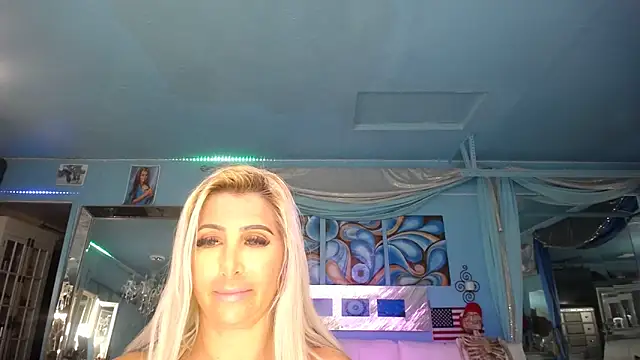 Snapshot of ADRIANNA_FOX chatting on February 6, 2025, 9:11 am ADRIANNA FOX online show from February 6, 2025, 9:11 am