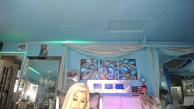 Snapshot of ADRIANNA_FOX chatting on March 4, 2025, 12:44 pm ADRIANNA FOX online show from March 4, 2025, 12:44 pm