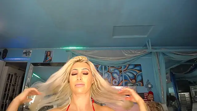 Snapshot of ADRIANNA_FOX chatting on March 16, 2025, 7:37 am ADRIANNA FOX online show from March 16, 2025, 7:37 am