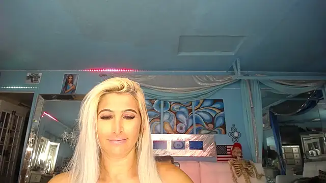 Snapshot of ADRIANNA_FOX chatting on March 22, 2025, 1:22 am ADRIANNA FOX online show from March 22, 2025, 1:22 am