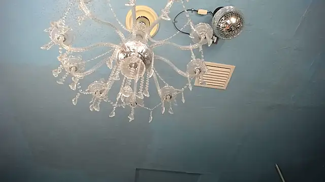 ADRIANNA FOX online show from March 6, 2026, 1:51 pm