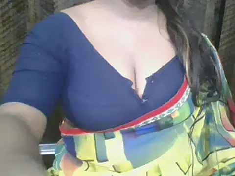 Snapshot of Mahi_love21 chatting on December 23, 2024, 8:36 pm Mahi love21 online show from December 23, 2024, 8:36 pm