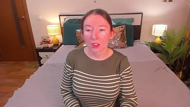 CatherineWalls online show from March 10, 2026, 2:05 am