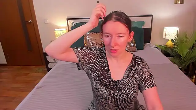 CatherineWalls online show from March 12, 2026, 7:58 am