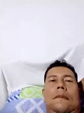 Lachuchaenlacara1988 online show from February 24, 2026, 12:52 am