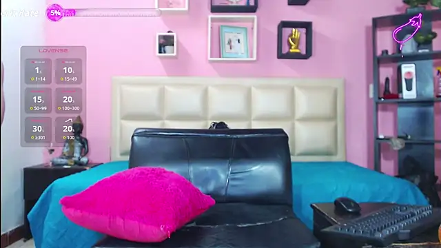 Snapshot of sharoll_nasty chatting on October 24, 2025, 7:27 am sharoll nasty online show from October 24, 2025, 7:27 am