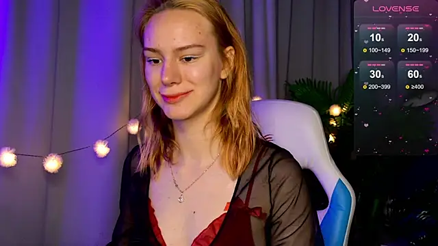 Snapshot of Ramona___ chatting on September 13, 2025, 5:51 am Ramona    online show from September 13, 2025, 5:51 am