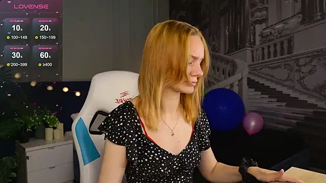 Snapshot of Ramona___ chatting on September 17, 2025, 6:04 am Ramona    online show from September 17, 2025, 6:04 am