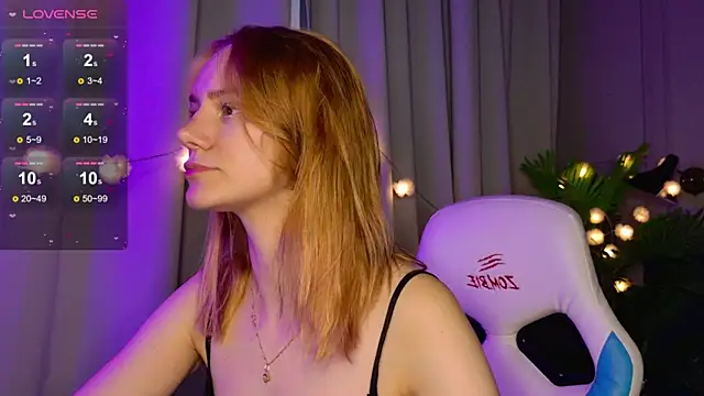 Snapshot of Ramona___ chatting on September 19, 2025, 5:53 am Ramona    online show from September 19, 2025, 5:53 am
