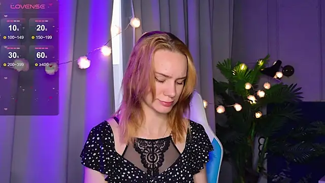 Snapshot of Ramona___ chatting on September 20, 2025, 6:14 am Ramona    online show from September 20, 2025, 6:14 am
