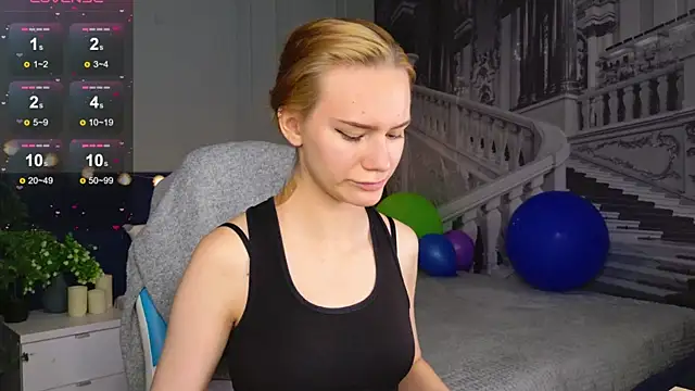 Snapshot of Ramona___ chatting on September 28, 2025, 5:46 am Ramona    online show from September 28, 2025, 5:46 am