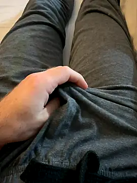 Snapshot of j1991j chatting on September 16, 2025, 5:36 pm j1991j online show from September 16, 2025, 5:36 pm