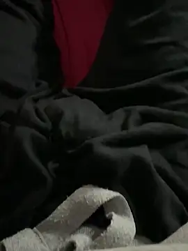 Snapshot of j1991j chatting on October 21, 2025, 9:37 pm j1991j online show from October 21, 2025, 9:37 pm