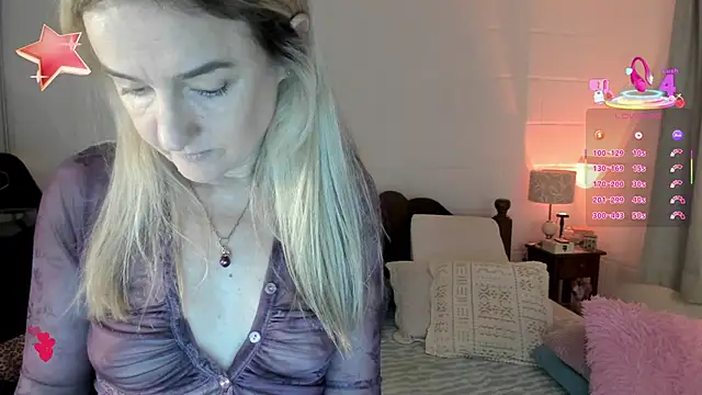 1Sweetnina online show from May 4, 2026, 9:11 pm