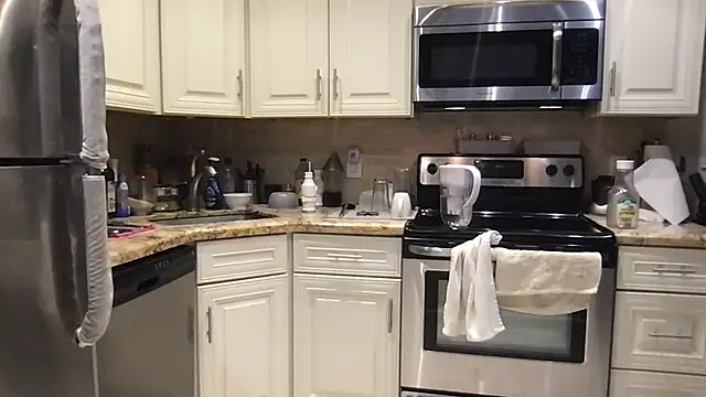 BigGuyMuscle online show from March 1, 2026, 7:49 pm