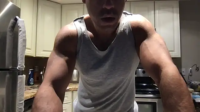 BigGuyMuscle online show from June 7, 2026, 10:57 pm